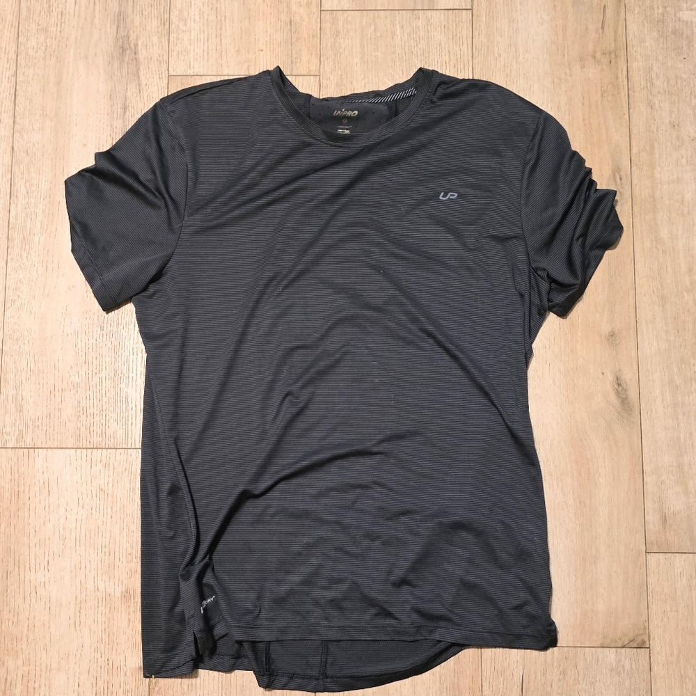 Qwick dry men's large t-shirt